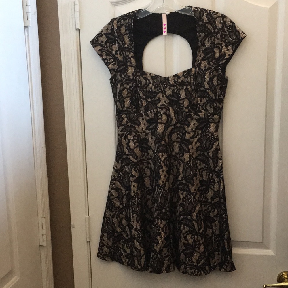 FINAL MARKDOWN Juniors Three Hearts Lace Overlay Dress (M)